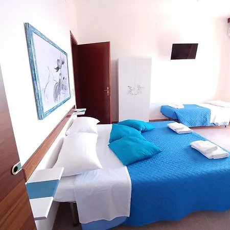 La Fiaba Bed & Breakfast *